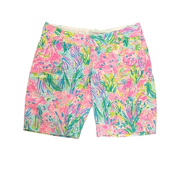 LILLY PULITZER WOMEN Sz4  CHIPPER  PRINTED  SHORT BERMUDA MULTI - Picture 3 of 13